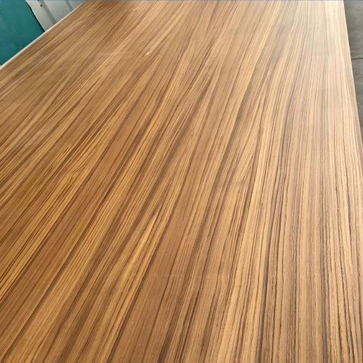 लाकडी लिबास लेपित बोर्ड